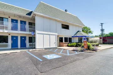 Motel 6 Schiller Park IL - Chicago OHare