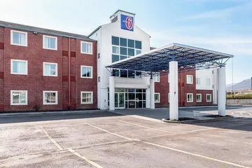 Motel 6 Newport TN