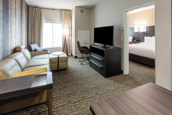 Room 5 of 32