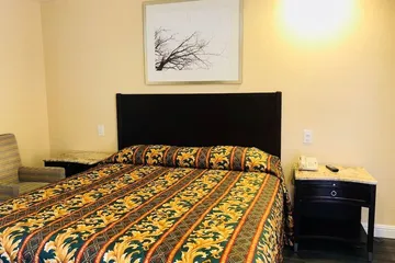 Bayshore Inn