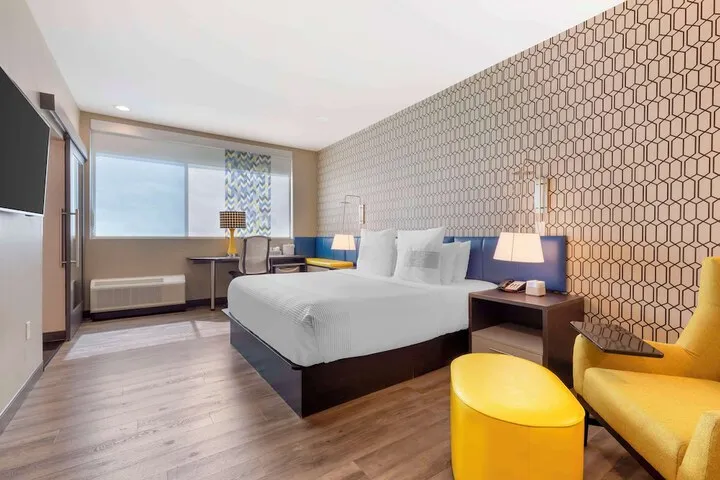 Room 5 of 26