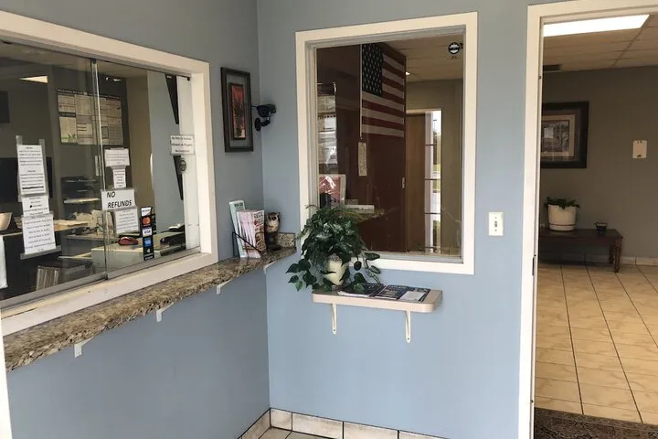 Check-in/check-out kiosk