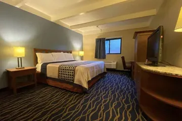Economy Inn North Randall