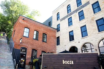 Lora