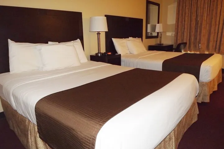 Room 3 of 37