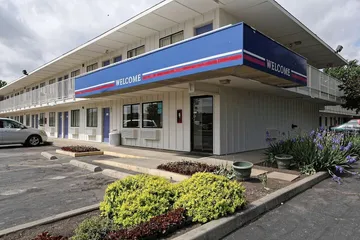 Motel 6 Amherst OH - Cleveland West - Lorain