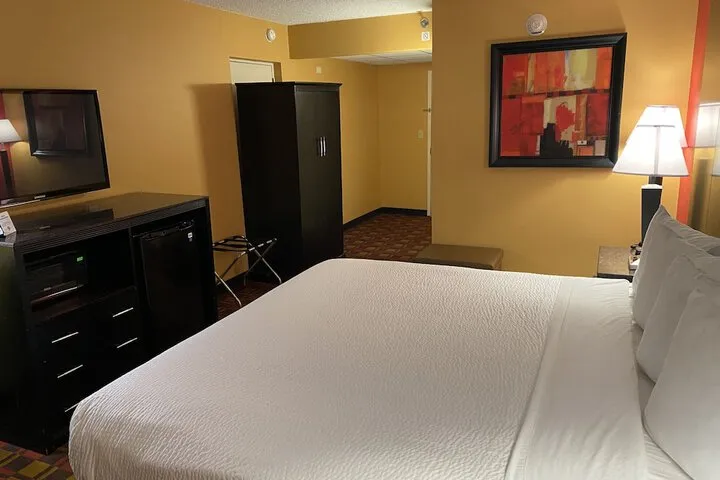 Room 5 of 30
