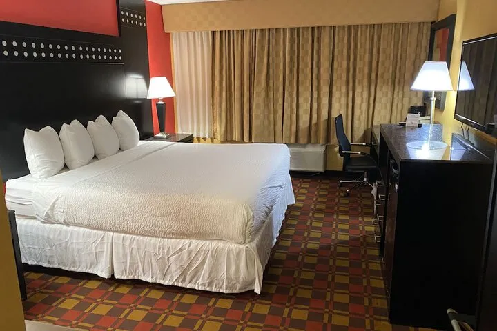 Room 3 of 30