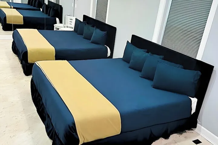 Room 4 of 29