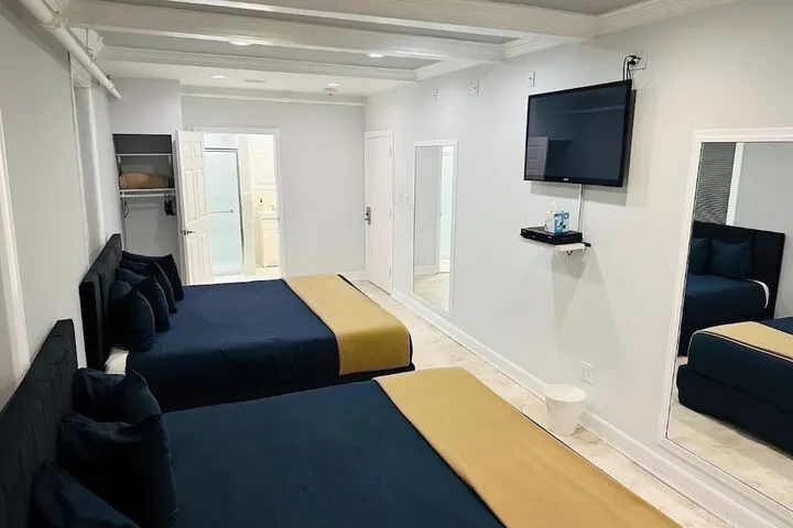 Room 5 of 29