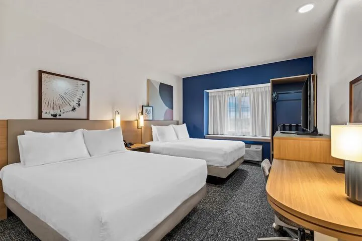 Room 5 of 39