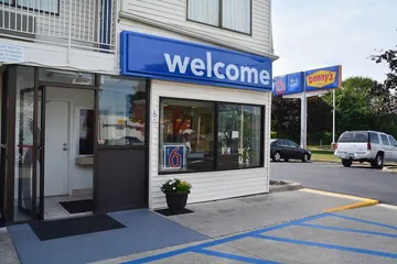 Motel 6 Southington CT - Hartford
