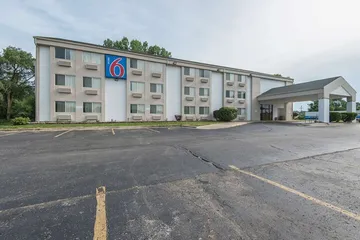 Motel 6 Lawrence KS