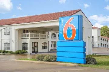 Motel 6 Canton TX