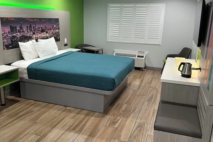 Room 4 of 45