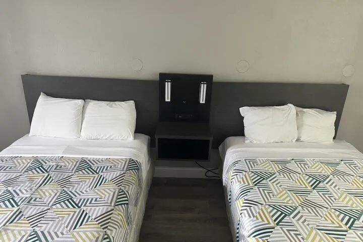 Room 2 of 50