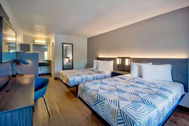 Room 5 of 22