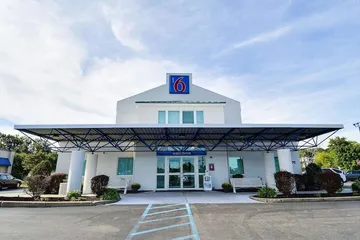 Motel 6 Tewksbury MA - Boston