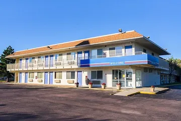 Motel 6 Mitchell I-90 SD