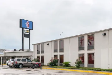 Motel 6 New Orleans LA - Near Downtown