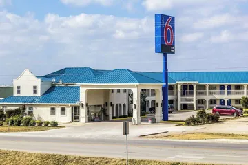 Motel 6 Seguin TX