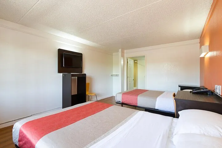 Room 5 of 67