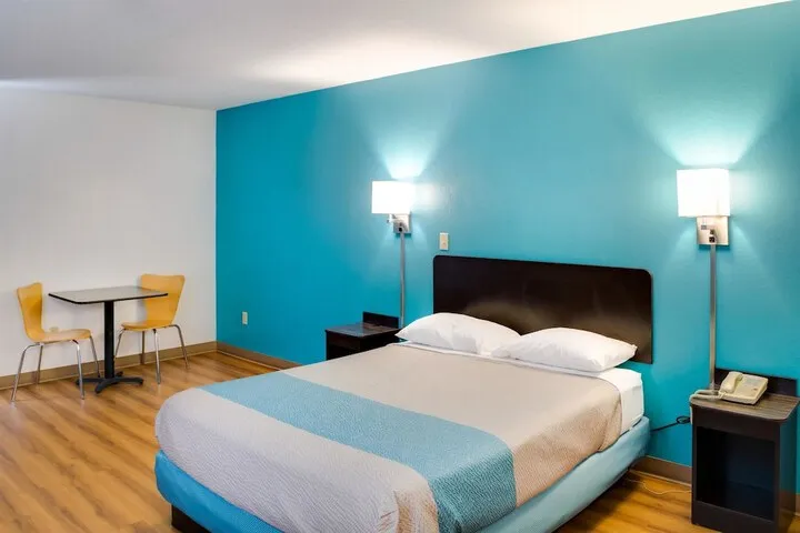 Room 5 of 31