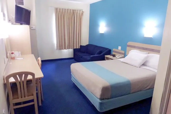 Room 5 of 36