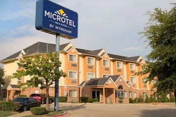 Microtel Inn & Suites by Wyndham Garland / Dallas
