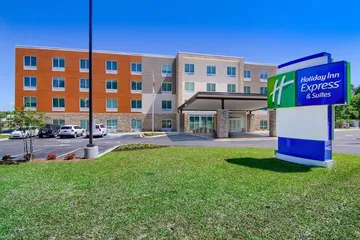 Holiday Inn Express & Suites Mobile - University Area by IHG