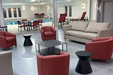 Ramada by Wyndham Hartford North / Bradley Airport