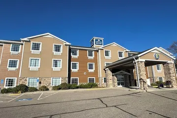 Cobblestone Hotel & Suites - Hutchinson