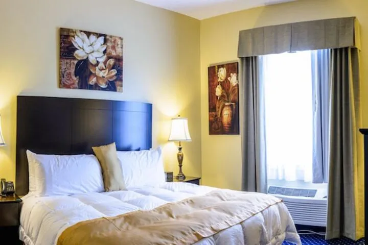 Room 3 of 47