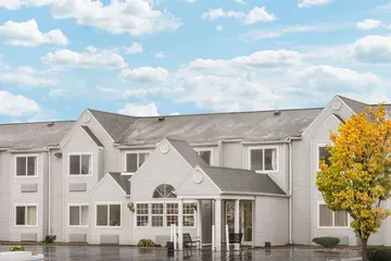 Baymont by Wyndham Henrietta / Rochester