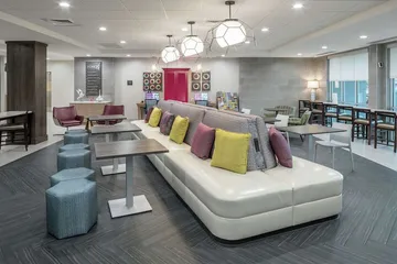 Home2 Suites by Hilton Orlando Airport