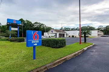 Motel 6 Bay Minette AL