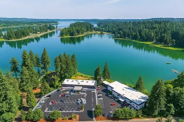 Oyster Bay Inn & Suites