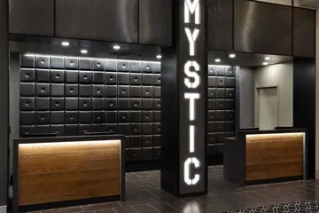Hilton Mystic