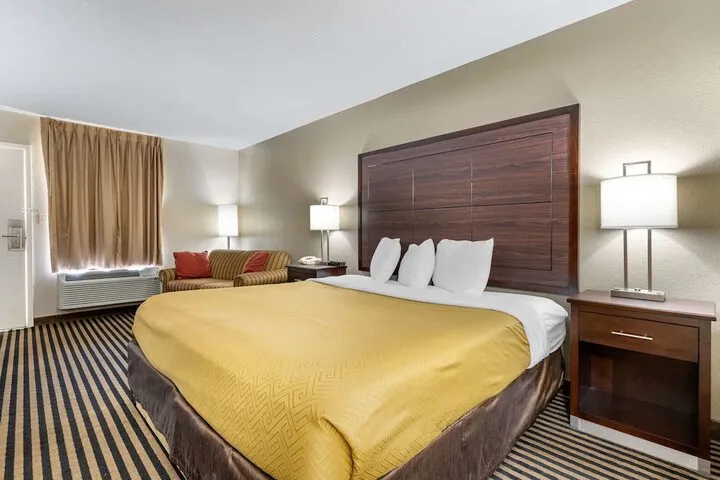 Room 3 of 23
