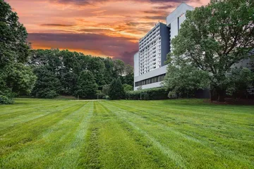 Sonesta Charlotte Lower South End
