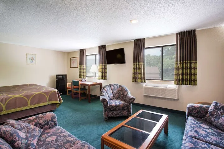 Room 3 of 14