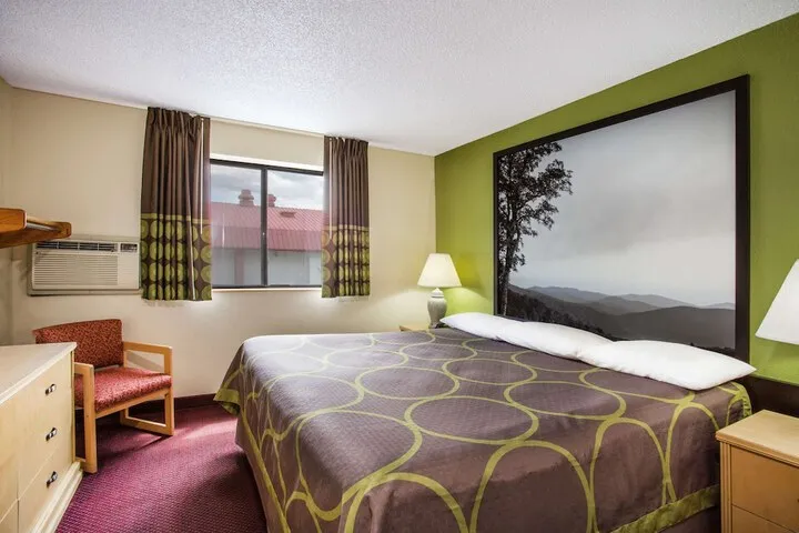 Room 2 of 14