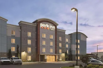 Park Inn by Radisson Calgary Airport North, AB