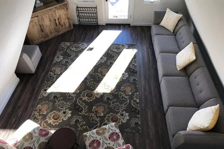 Room 4 of 118