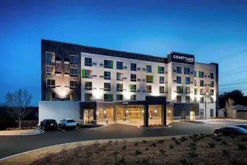 Courtyard by Marriott Atlanta Vinings / Galleria