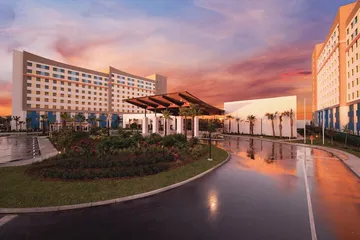 Universals Endless Summer Resort - Dockside Inn and Suites