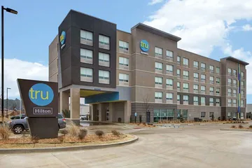 Tru by Hilton Oxford
