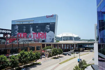 Live by Loews Arlington, TX