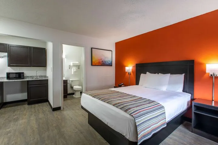 Room 5 of 38