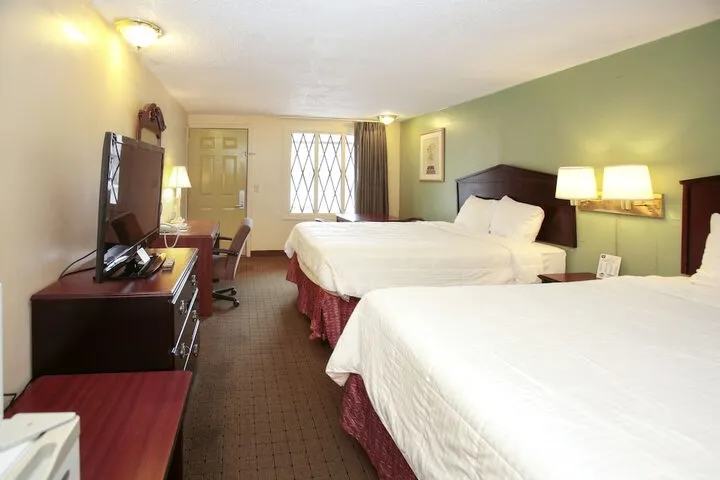 Room 5 of 30